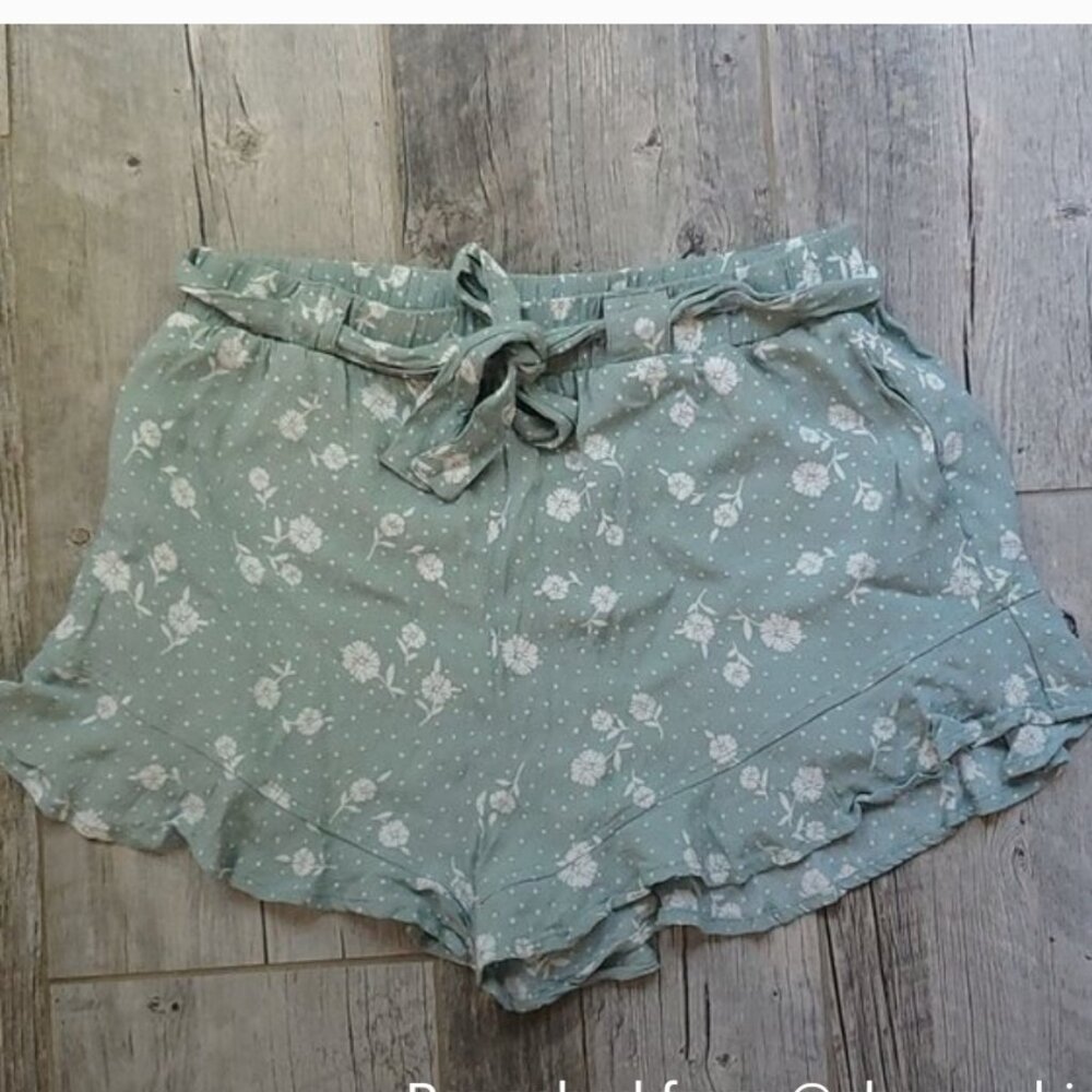 3/$21 Forever 21 Sage Green Flowy Shorts